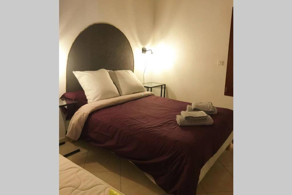 Maison Entiere Au Pied Du Plateau Du Retord 2 Chambres Sdb - Vouvray Ochiaz Bagian luar foto