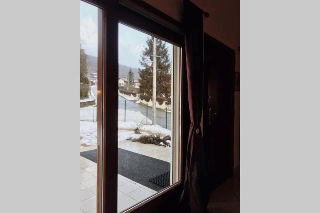 Maison Entiere Au Pied Du Plateau Du Retord 2 Chambres Sdb - Vouvray Ochiaz Bagian luar foto